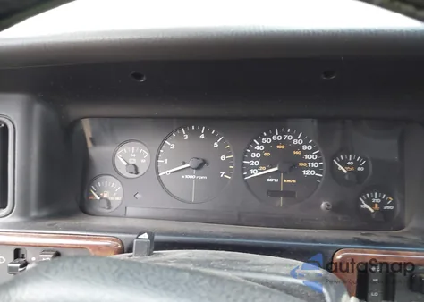 1997 Jeep Grand Cherokee Limited z USA, uszkodzony, nr VIN 1J4GZ78Y1VC573433